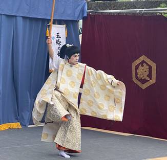 �l, ���O, ����, ���H ���܂܂�Ă���摜

�����I�ɐ������ꂽ����