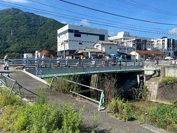 ���ƌ���

�Ⴂ���x�Ŏ����I�ɐ������ꂽ����