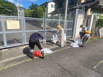 ���O, ����, �t�F���X, ���� ���܂܂�Ă���摜

�����I�ɐ������ꂽ����